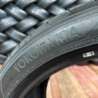 285/40  R22  Yokohama Advan Sport V107C ZR 110Y Вид 5
