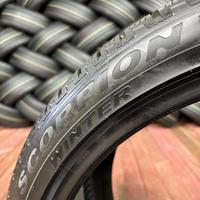 285/35  R22  Pirelli Scorpion Winter PNCS 106V XL (2023 г. в.) Вид 9