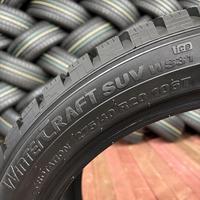 275/40  R20  Kumho WinterCraft Ice SUV WS31 шип 106T XL Вид 7