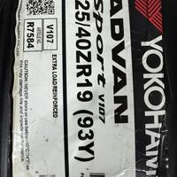 225/40  R19  Yokohama Advan Sport V107 ZR 93Y Вид 9